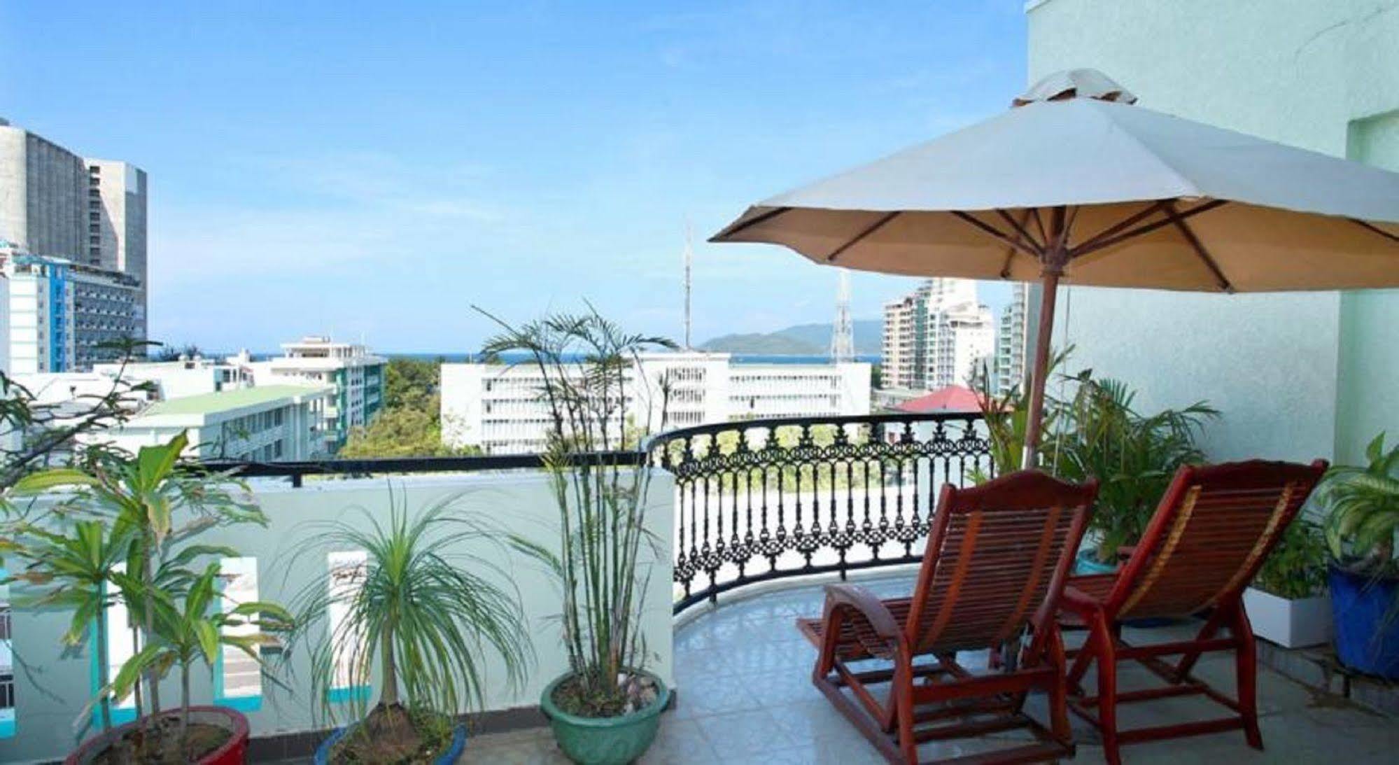 La Suisse Hotel Nha Trang Exterior photo